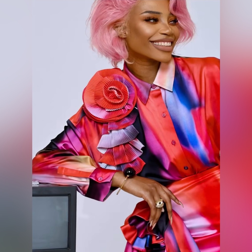 @itsjuliettefox Red MultiPrint Corsage Blouse 3X Women’s